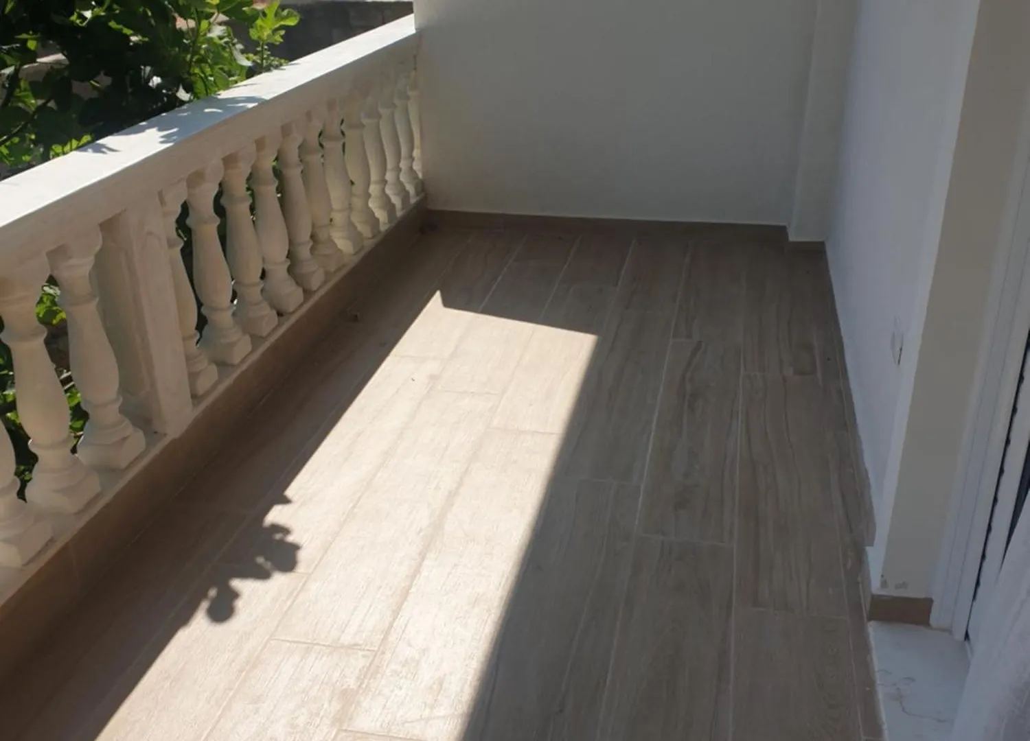 Rooms By George Dhermi 0*,  Albania