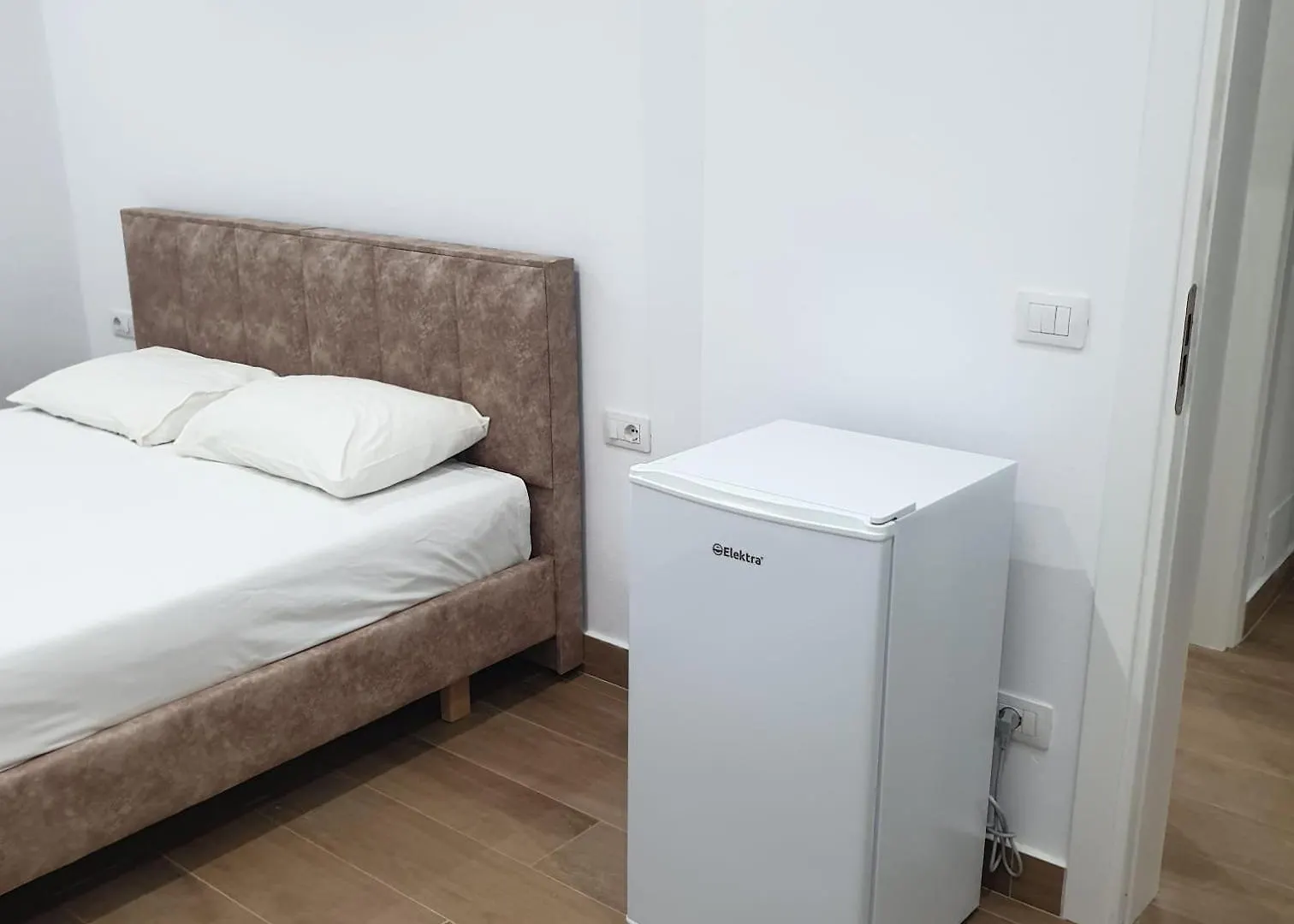 Rooms By George Dhermi