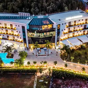 Hotel Splendor, Dhërmi